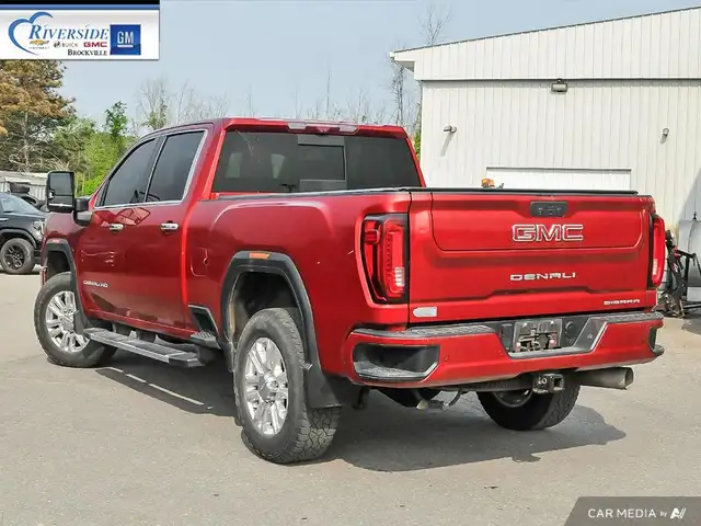 2021 GMC Sierra 2500HD Denali in Cars & Trucks in Brockville - Image 5
