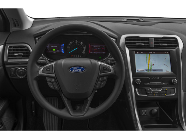2019 Ford Fusion Hybrid Titanium in Cars & Trucks in Saskatoon - Image 4
