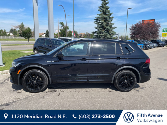 2022 Volkswagen Tiguan Comfortline R-Line Black Edition 4MOTION  in Cars & Trucks in Calgary - Image 3
