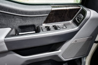 Leather Seats, Cooled Seats, Aluminum Wheels, Apple CarPlay, Android Auto! 6 LOCATIONS KINGSTON - (6... (image 9)
