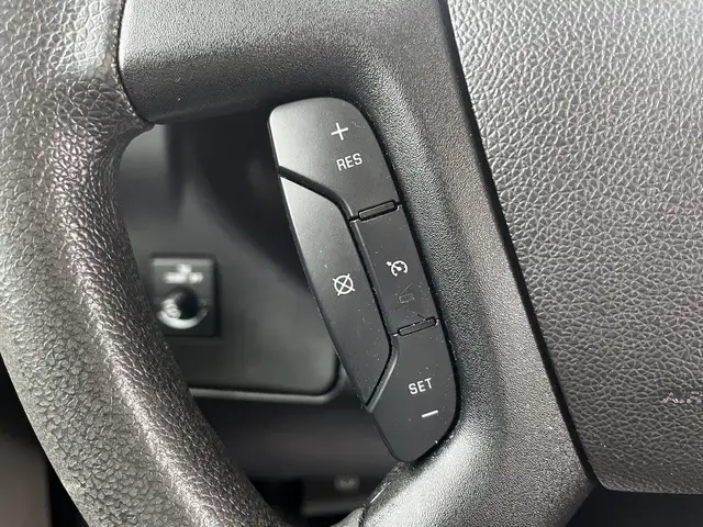 2019 Chevrolet Express 4500 22 Passenger Wheelchair Accessible S in Heavy Trucks in Delta/Surrey/Langley - Image 31