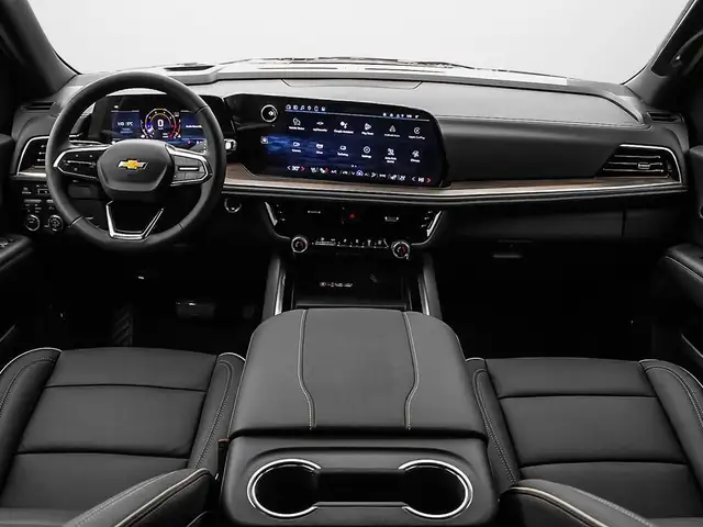 2025 Chevrolet Suburban Premier in Cars & Trucks in City of Montréal - Image 20