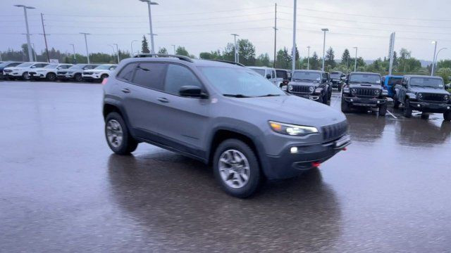 2022 Jeep Cherokee Trailhawk | 4X4 | Leather | Backup Camera in Cars & Trucks in Prince George - Image 2