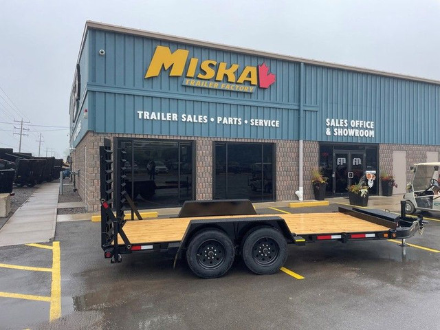 8 Ton Equipment Float Trailer - Made in Canada in Cargo & Utility Trailers in Oshawa / Durham Region