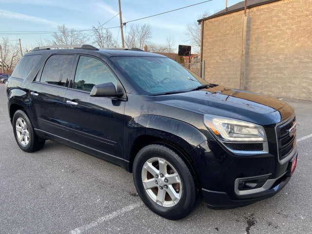  2015 GMC Acadia SLE-2 ** AWD, HTD SEATS, BACK CAM, BLUETOOTH ** in Cars & Trucks in St. Catharines