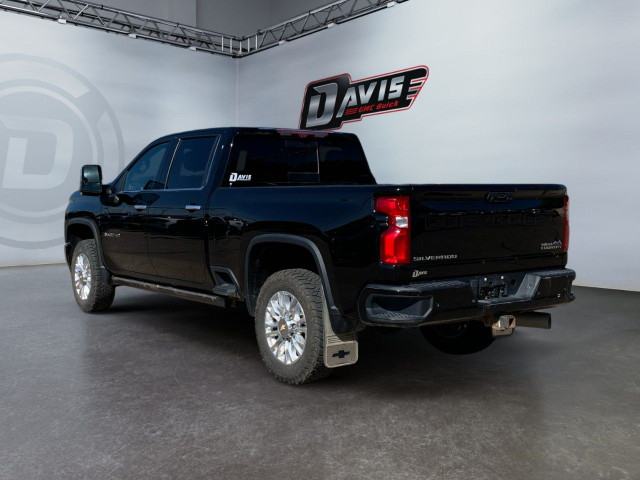 2021 Chevrolet Silverado 3500HD in Cars & Trucks in Medicine Hat - Image 3