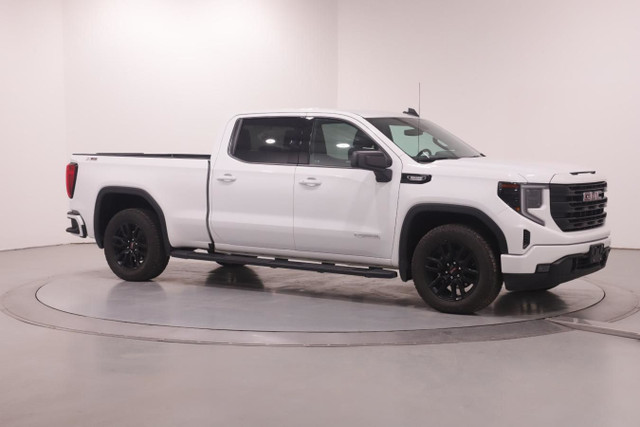 GMC Sierra 1500 Elevation 2023 in Cars & Trucks in Winnipeg