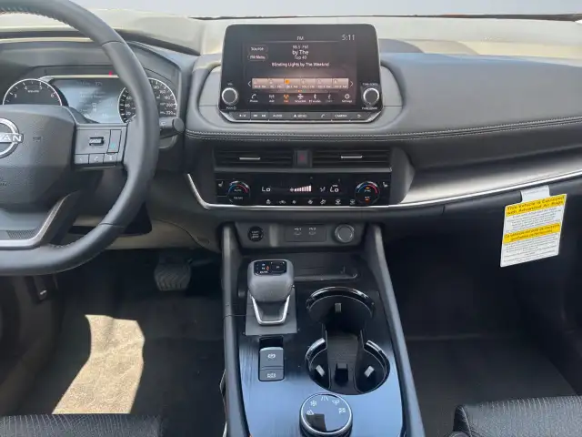 2025 Nissan Rogue dans Autos et camions dans Calgary - Image 12