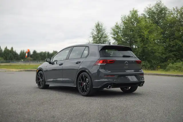 2024 Volkswagen Golf GTI dans Autos et camions dans Delta/Surrey/Langley - Image 22