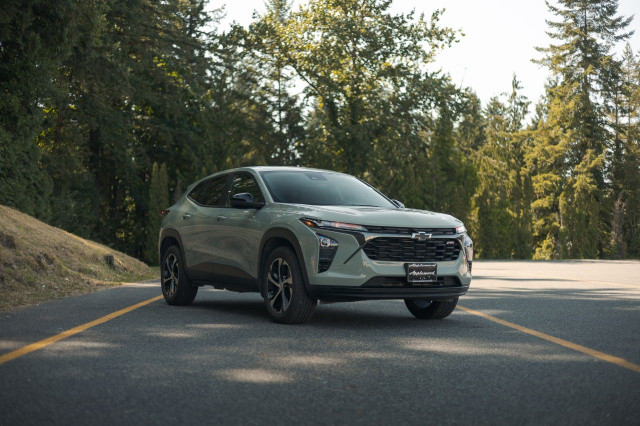 2024 Chevrolet Trax in Cars & Trucks in Delta/Surrey/Langley - Image 2