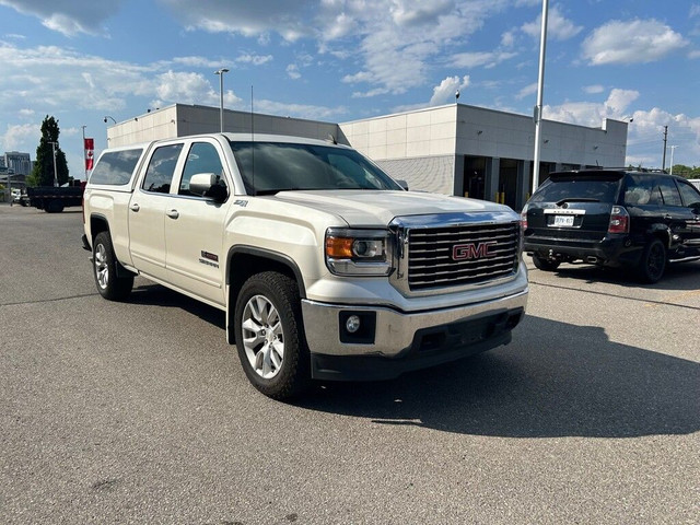 2015 GMC Sierra 1500 SLE | 5.3L V8 | HEATED SEATS | BED CAP | RE in Cars & Trucks in Oakville / Halton Region