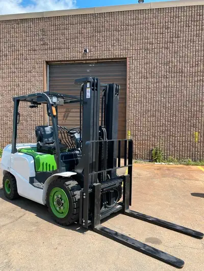 We have this brand new 2023 Go Electra Electric Forklift available and ready to go! This is a heavy-...