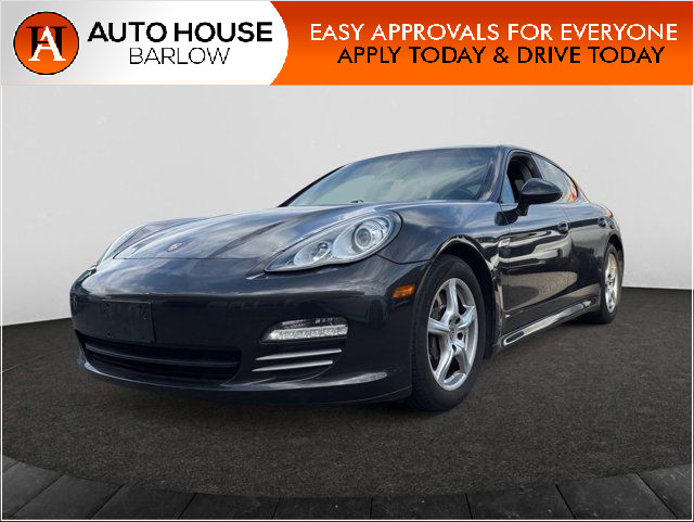 2011 Porsche Panamera 4 AWD NAVIGATION SUNROOF HEATED SEATS in Cars & Trucks in Calgary