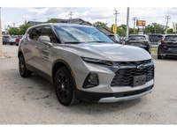 BEAUTIFUL BLAZER WITH A V6 ENGINE AND TOW PACKAGE! - Apple CarPlay & Android Auto - Sirius XM Radio... (image 1)