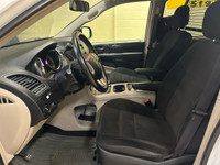 Anti-Lock Brakes;Driver Air Bag;Fog Lights;Passenger Air Bag;Side Air Bag;Traction Control;Heated Mi... (image 9)