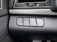 Hyundai Elantra GL Caméra Recul Carplay Siège Chauffant Mags 2017 à vendreBAS KILOMÉTRAGE!!! Sièges... (image 8)