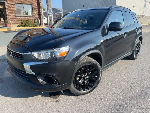 2017 Mitsubishi RVR in Cars & Trucks in City of Montréal