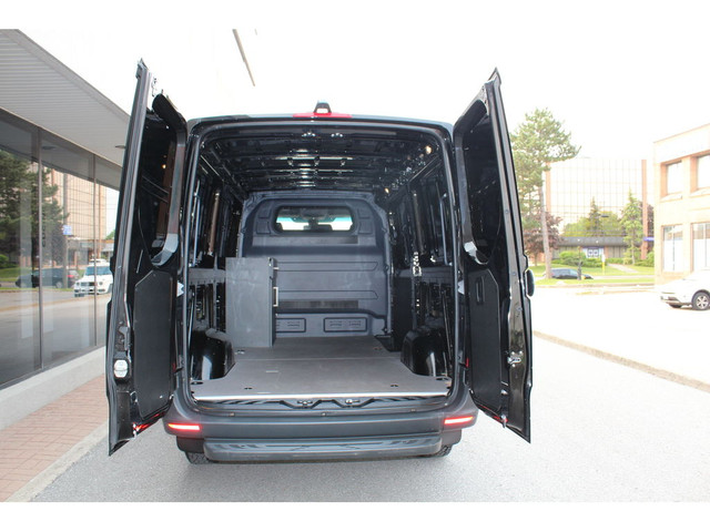 2020 Mercedes-Benz Sprinter 144\" - \"LOW ROOF\" - \"3.0L DIESEL in Cars & Trucks in City of Toronto - Image 4