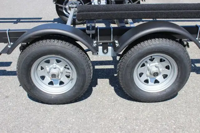 2022 KARAVAN TRAILER REMORQUE A PONTON 22' A 25' 3 QUILLES in Travel Trailers & Campers in Longueuil / South Shore - Image 5