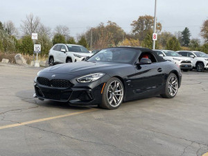 2020 BMW Z4 M40i  Roadster,HUD, Leather, Nav, Heated Steering + Seats, 19 Wheels, CarPlay, Rear Camera & more!