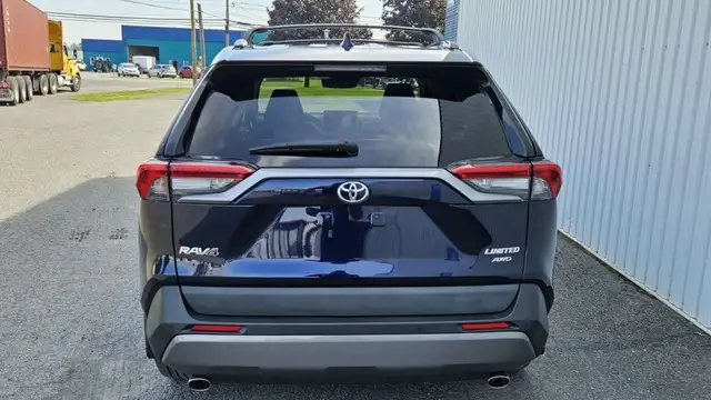 2021 Toyota RAV4 Limitée in Cars & Trucks in Longueuil / South Shore - Image 6