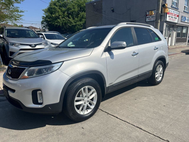 2014 Kia Sorento AWD 4dr I4 GDI Auto LX in Cars & Trucks in Hamilton - Image 4