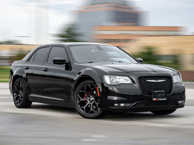 2019 Chrysler 300 SPORT PKG|NAV|PANOROOF|CLEAN CARFAX|BACKUP CAM in Cars & Trucks in City of Toronto