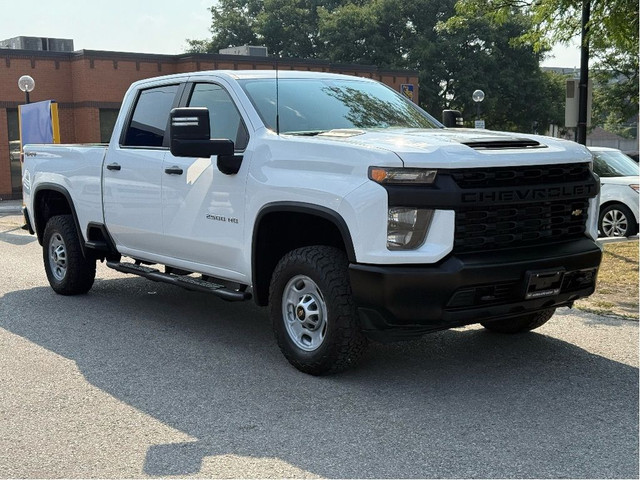 2022 Chevrolet SILVERADO 2500HD 4WD Crew Cab|Clean Carfax|Certif in Cars & Trucks in City of Toronto - Image 2