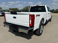 ENGINE: 7.3L 2V DEVCT NA PFI V8 GAS (STD),Locking/Limited Slip Differential,Four Wheel Drive,Locking... (image 8)