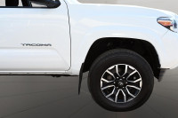 model trd sport, transmission automatique, regulateur de vitesse, sieges chauffant, 4 x 4, control a... (image 3)