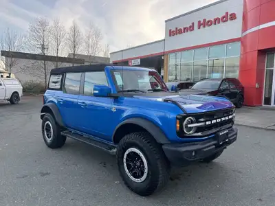 Soft Top, 4X4, Lane Keep Assist, Blind Spot Monitoring, Back-Up Camera, Parking Sensors, Bluetooth,...