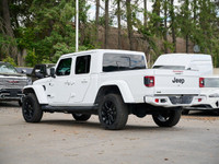 2022 Jeep Gladiator High Altitude Luxury Meets Off-Road Capability REFINED POWER & PERFORMANCE 3.6L... (image 1)
