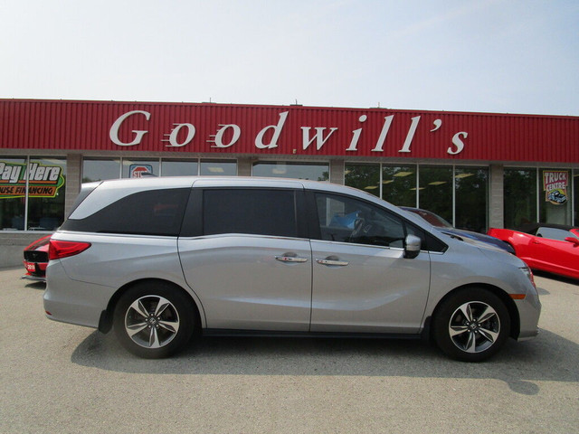  2019 Honda Odyssey EX, 8 PASSENGER, POWER DOORS, REMOTE START! in Cars & Trucks in London