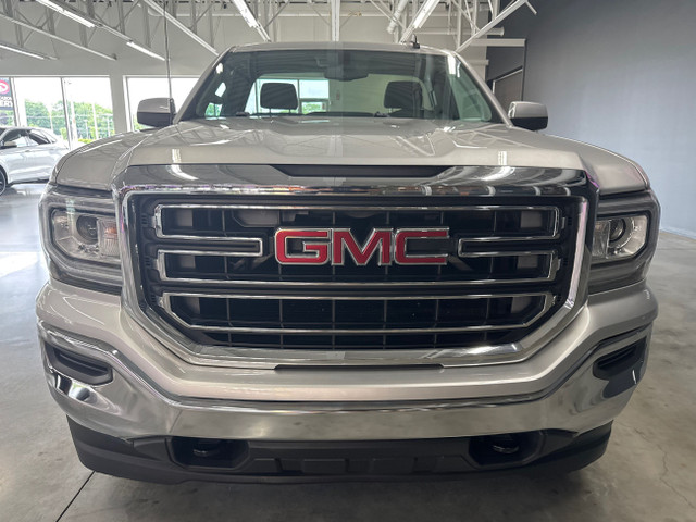 2016 GMC Sierra 1500 SLE CAMION DE TRAVAIL V6 4.3L 4X4  1 PROPRI in Cars & Trucks in Saint-Jean-sur-Richelieu - Image 3