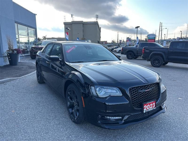 2023 Chrysler 300 S RWD in Cars & Trucks in Markham / York Region