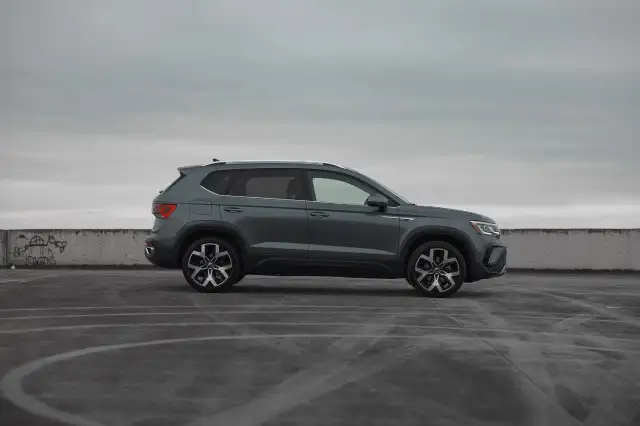 2023 Volkswagen Taos in Cars & Trucks in Delta/Surrey/Langley - Image 29