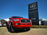 Stock#: 250595AThe 2018 Toyota Tacoma SR5 V6 4x4 Double Cab with a 6 ft box is a versatile and capab... (image 6)