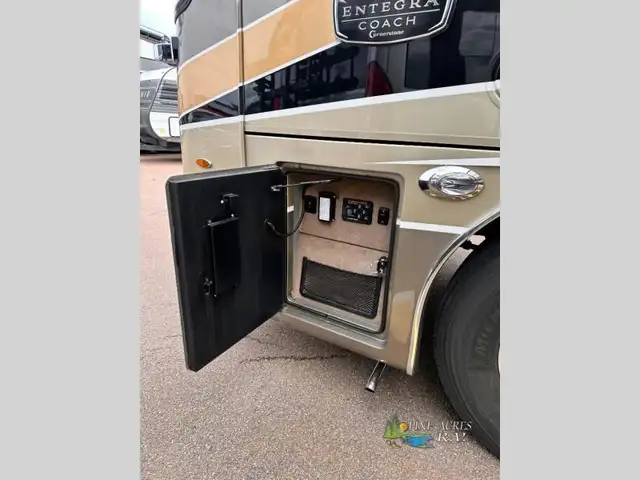 2023 Entegra Coach Cornerstone 45B 605 h.p. 26K Miles in RVs & Motorhomes in Moncton - Image 90