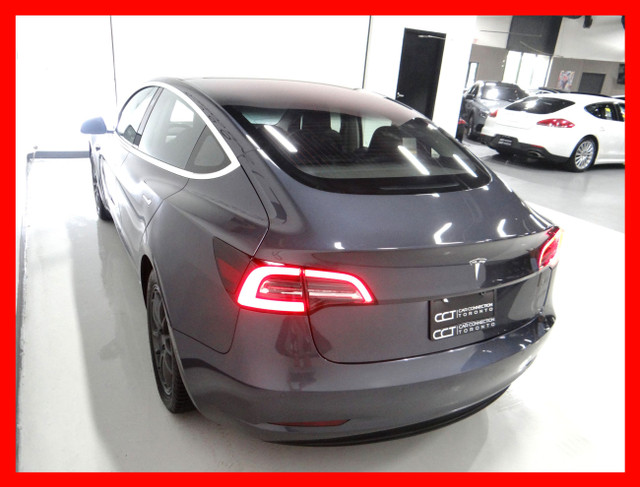 2018 Tesla Model 3 LONG RANGE RWD *AUTOPILOT/NAVI/BACKUP CAM/PAN in Cars & Trucks in City of Toronto - Image 4