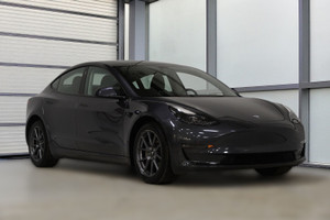 2023 Tesla Model 3 AWD / Long range / Toit pano / Bas km /