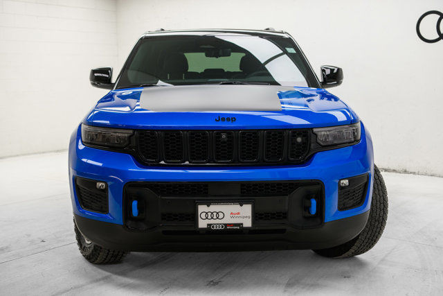 2023 Jeep Grand Cherokee 4xe Trailhawk | Sunroof | Night Vision in Cars & Trucks in Winnipeg - Image 2