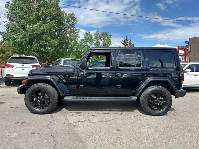 2021 Jeep Wrangler Unlimited Altitude in Cars & Trucks in Calgary - Image 4
