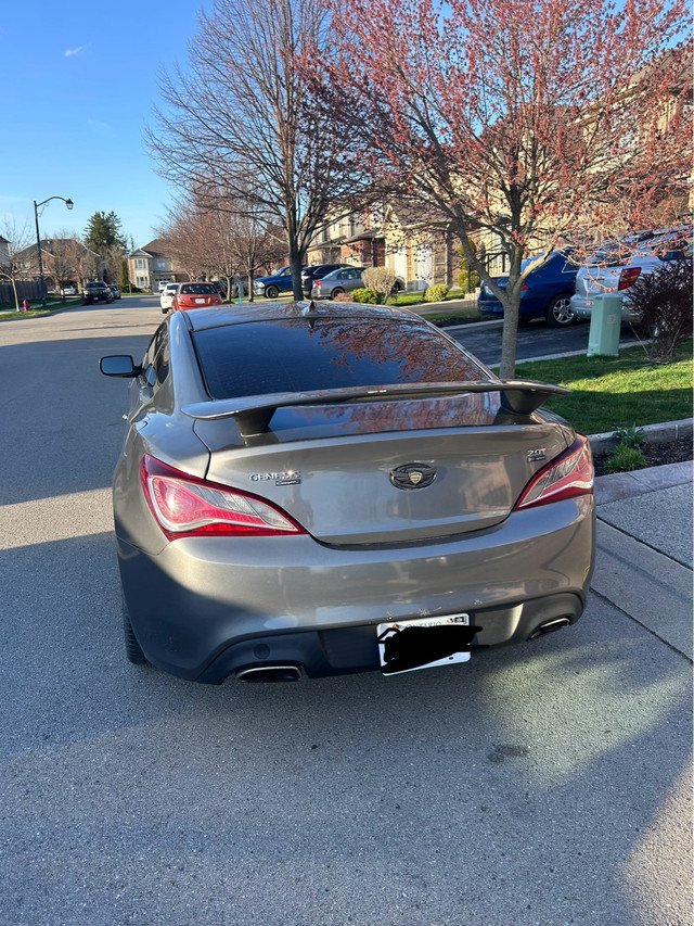 2013 Hyundai Genesis Coupe R-Spec  *low km* in Cars & Trucks in Hamilton - Image 3