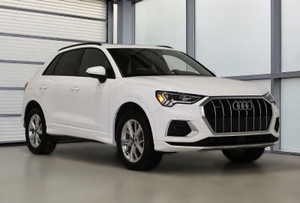 2021 Audi Q3 Komfort / Toit panoramique / Carplay / Int. Brun /