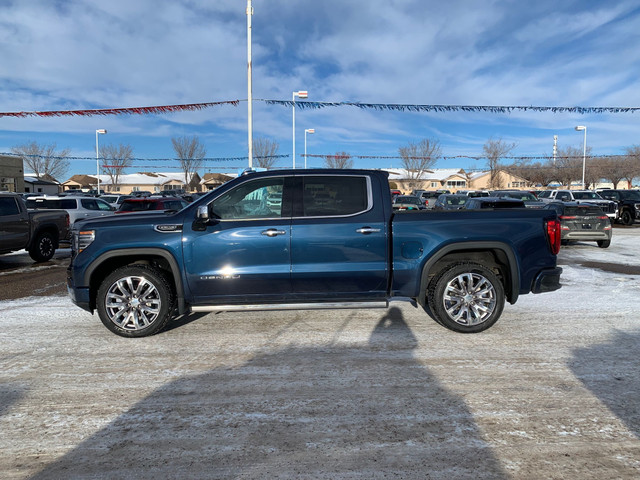 2023 GMC Sierra 1500 Denali SUNROOF | REMOTE VEHICLE START |... in Cars & Trucks in Medicine Hat - Image 4