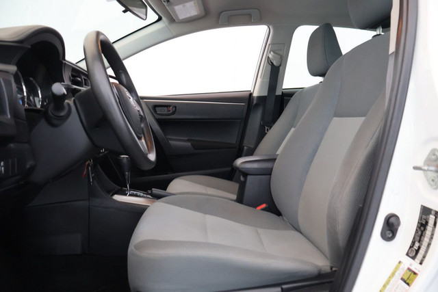 2015 Toyota Corolla CE, A/C, BLUETOOTH, LOW MILLAGE!! BAS MILLAG in Cars & Trucks in City of Montréal - Image 4