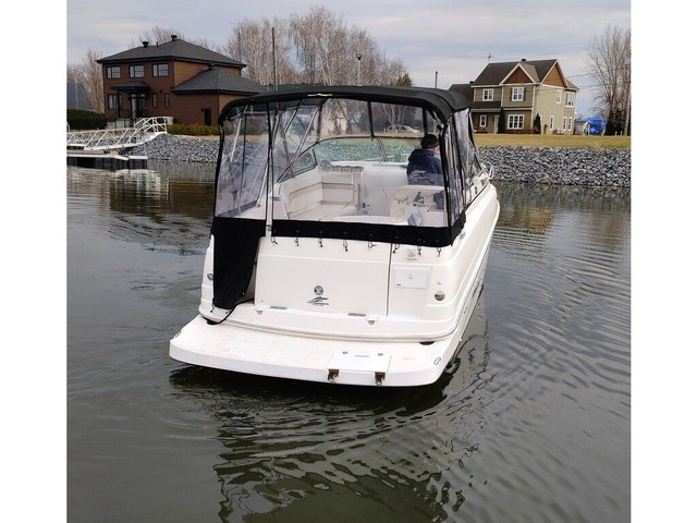  2006 Rinker Boat Co 250 En Inventaire in Powerboats & Motorboats in Longueuil / South Shore - Image 4