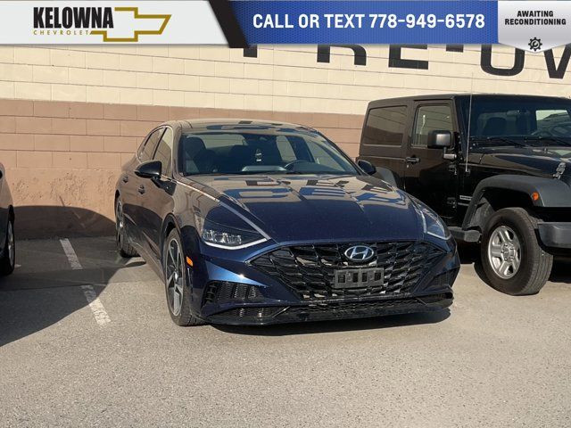 2022 Hyundai Sonata Sport 1.6T FWD in Cars & Trucks in Kelowna