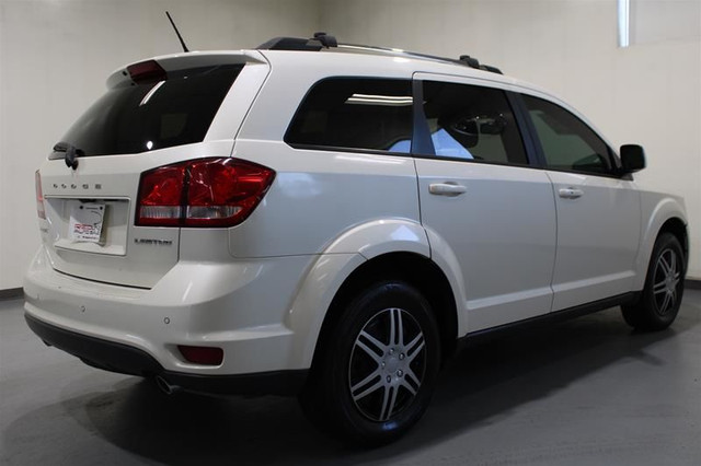 2014 Dodge Journey SXT / Limited in Cars & Trucks in Cambridge - Image 2