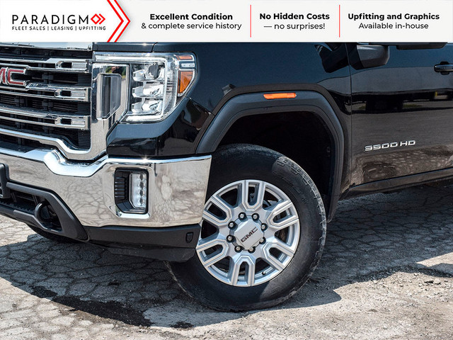 2021 GMC Sierra 3500 SLE Crew Cab Pick Up in Cars & Trucks in Hamilton - Image 2